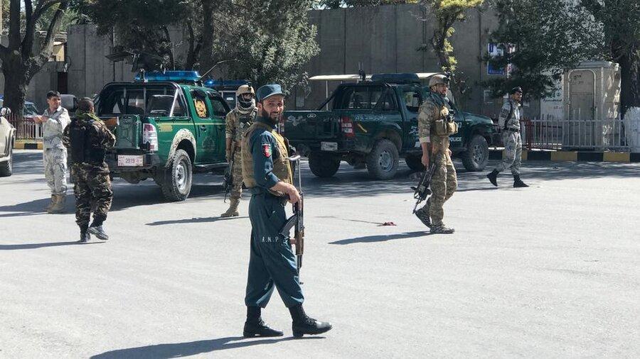 انفجار در محل سخنرانی انتخاباتی اشرف غنی در افغانستان 24 کشته برجا گذاشت