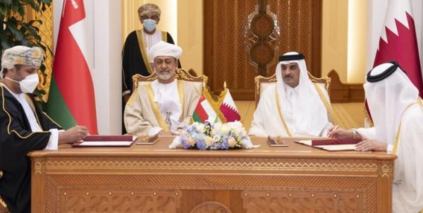 تور عمان ارزان: نخستین سفر سلطان عمان به قطر و امضای چند توافقنامه مالی و نظامی