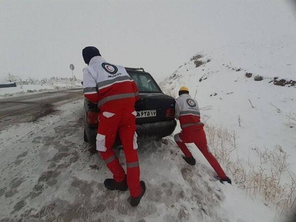 برف و باران 20 هزار نفر را گرفتار کرد، اسکان اضطراری 2 هزار نفر در 26 استان کشور