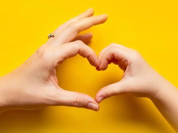 10 گیگ اینترنت با تخفیف ویژه و مکالمه رایگان ایرانسل برای روز مادر